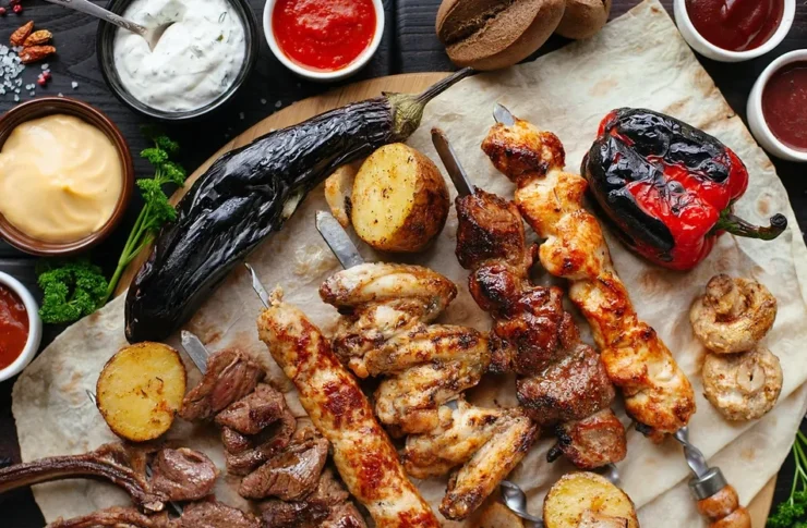 都内でおすすめの室内バーベキュー会場として、大人数で行える都市型室内BBQの会場DeBargeを紹介します