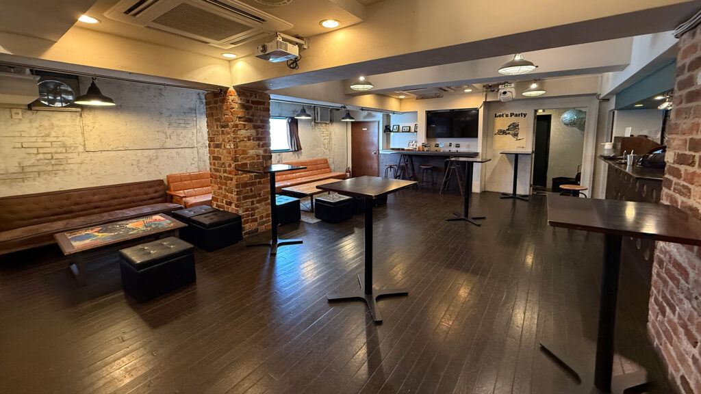 渋谷で貸切のパーティーをするならDeBargeで!店内写真